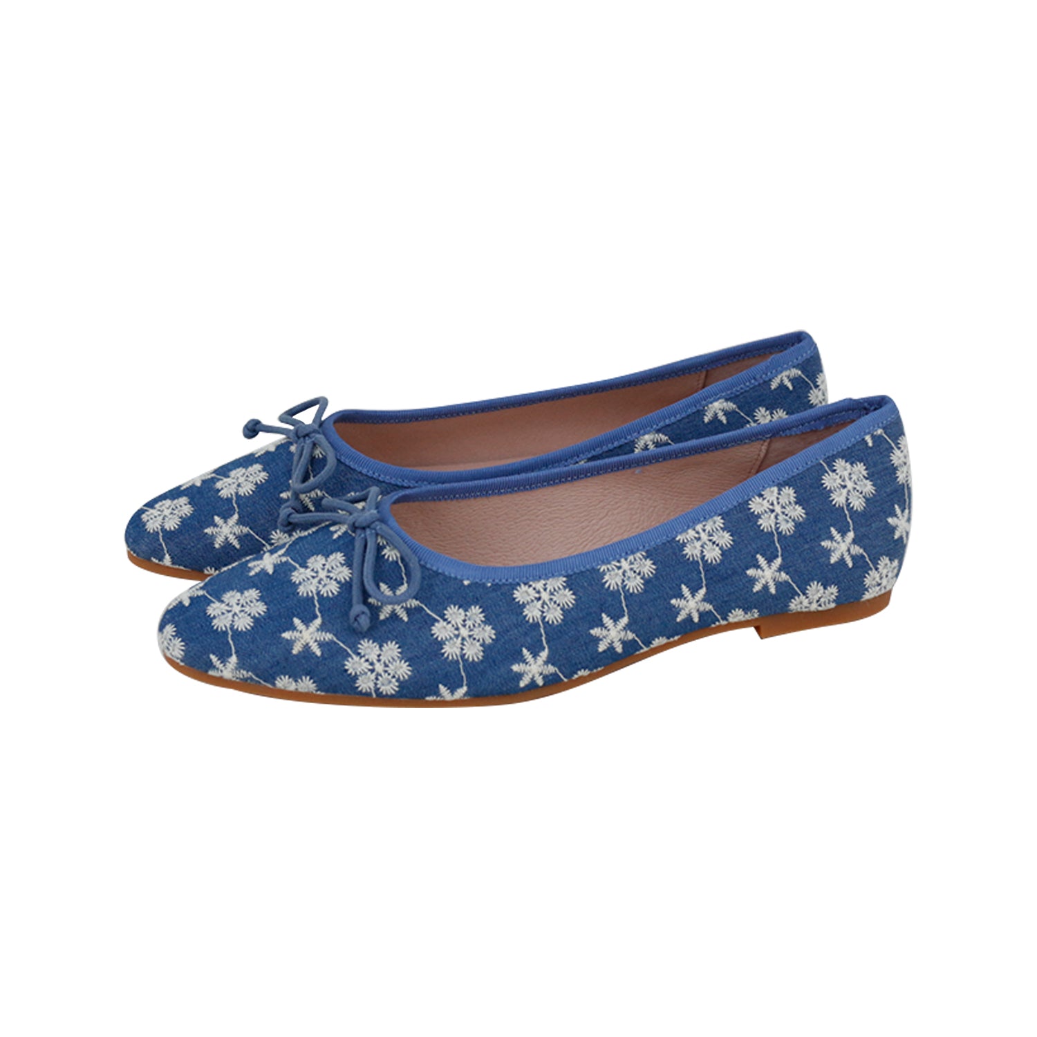 Floral Embroidered Fabric Round Front Flat